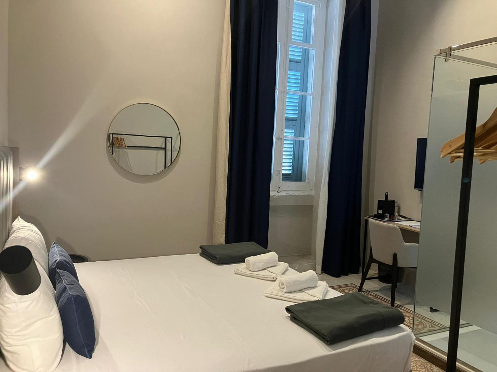 Mulberry Suites Valletta Exteriör bild