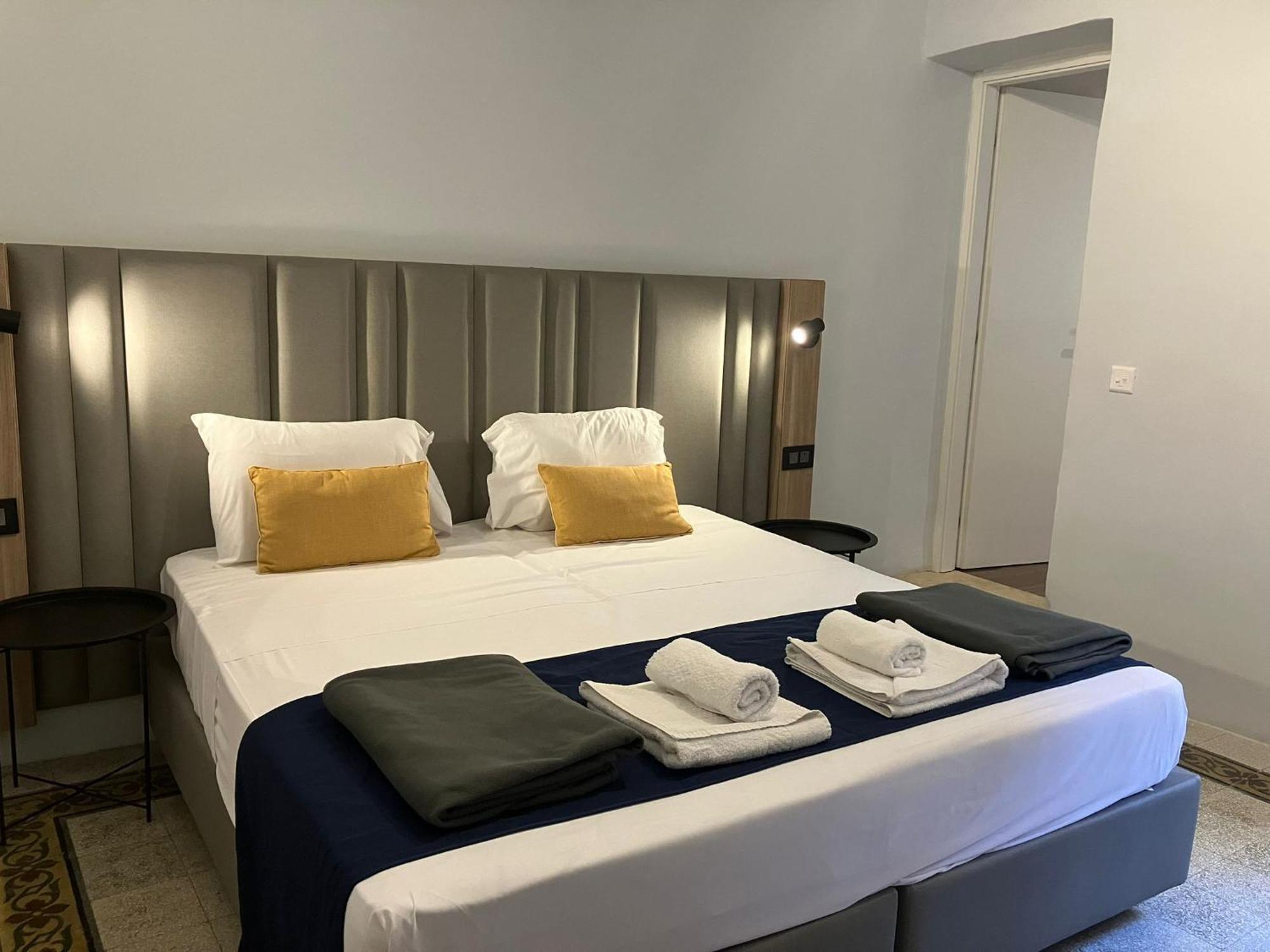 Mulberry Suites Valletta Exteriör bild