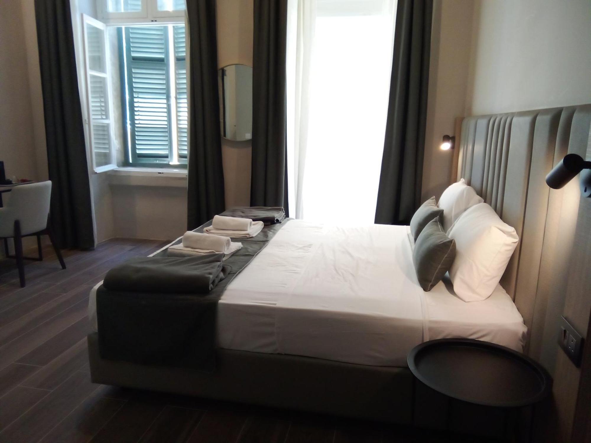 Mulberry Suites Valletta Exteriör bild